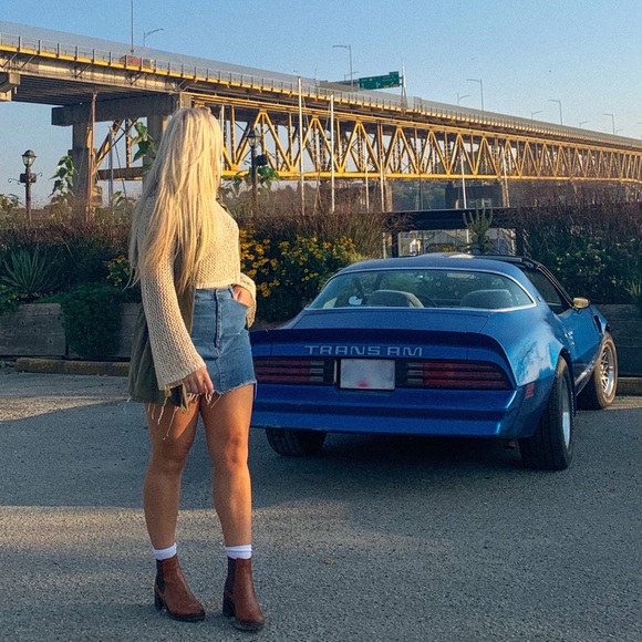 Meet your Posher, Mia - Picture 5 of 7